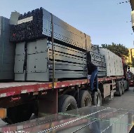 深圳抗疫刻不容緩，旭東鋼構(gòu)-鋼結(jié)構(gòu)a款圍擋持續(xù)發(fā)貨中