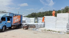 圍擋選錯一款，工地多折騰！龍崗學(xué)校建設(shè)工地用需要1000平方米發(fā)貨